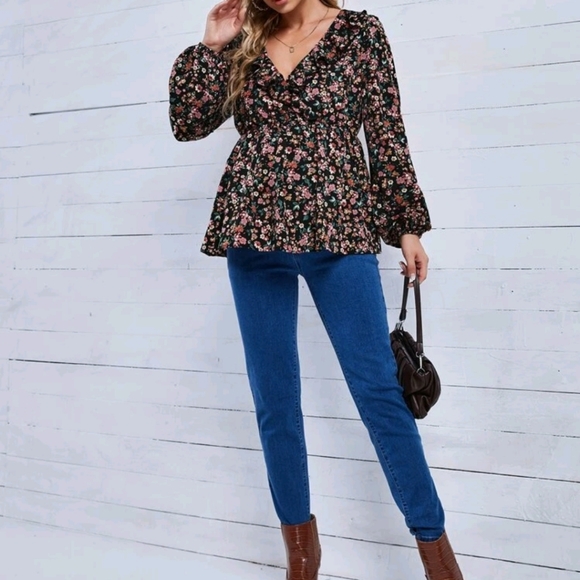 Maternity Floral Print Ruffle Trim Lantern Sleeve Peplum Blouse - Picture 4 of 7
